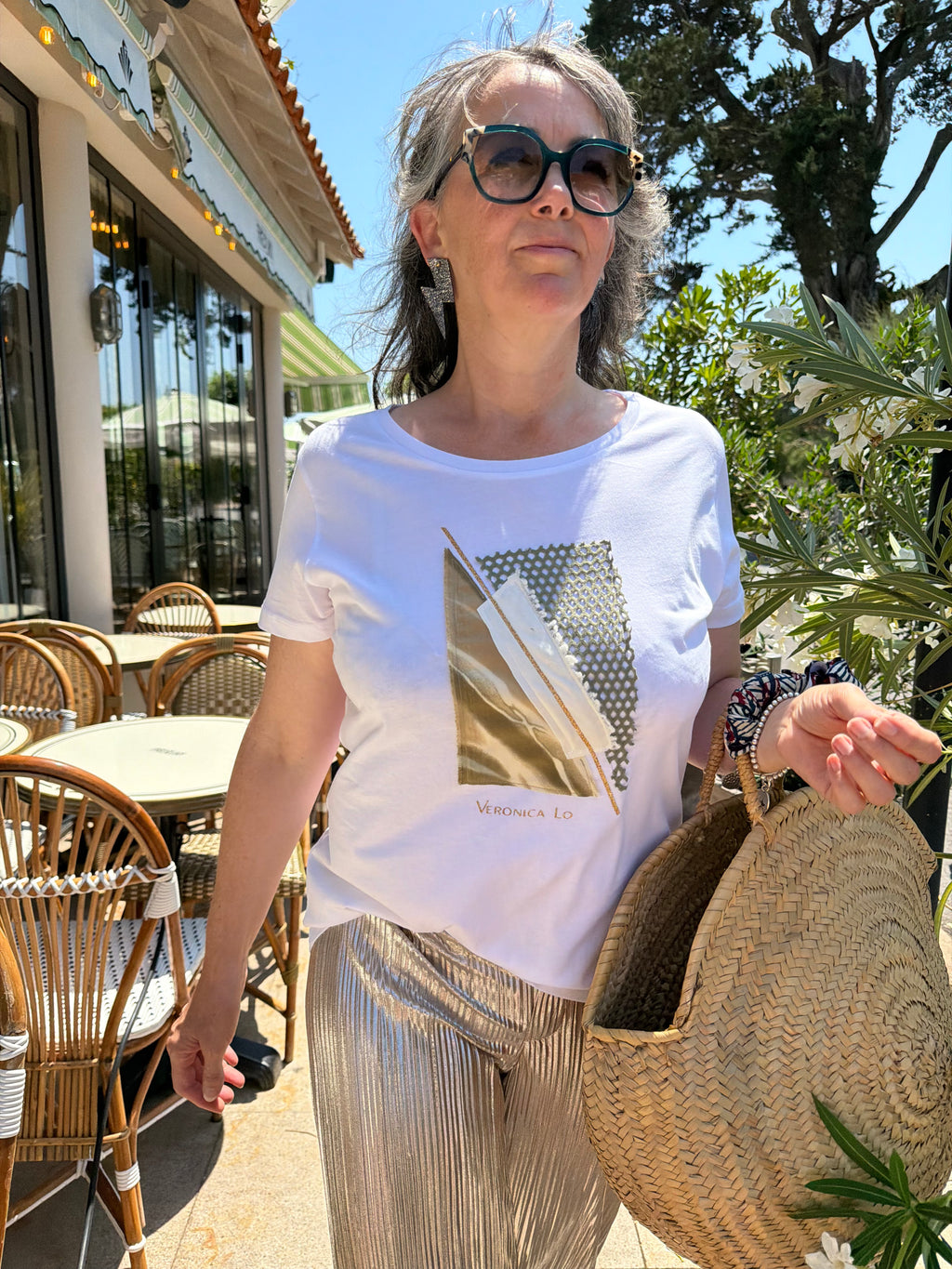 Le Tee-shirt SUNA Veronica Lo